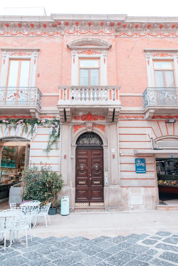 לינה וארוחת בוקר מנפרדוניה Relais Del Corso מראה חיצוני תמונה